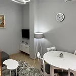 Prima Πόγραδετς