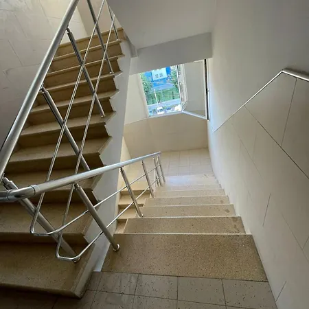 Prima Apartment